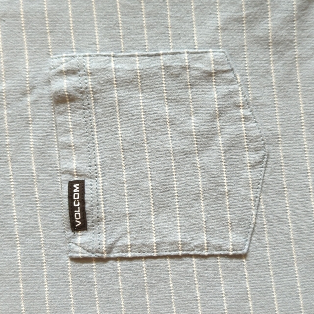 Volcom Tee - Picture 2 of 3